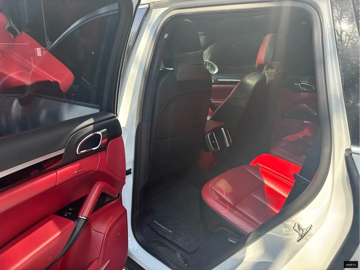 Porsche Cayenne 3