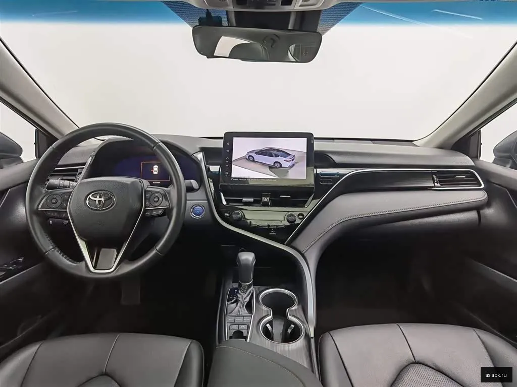 Toyota Camry 5
