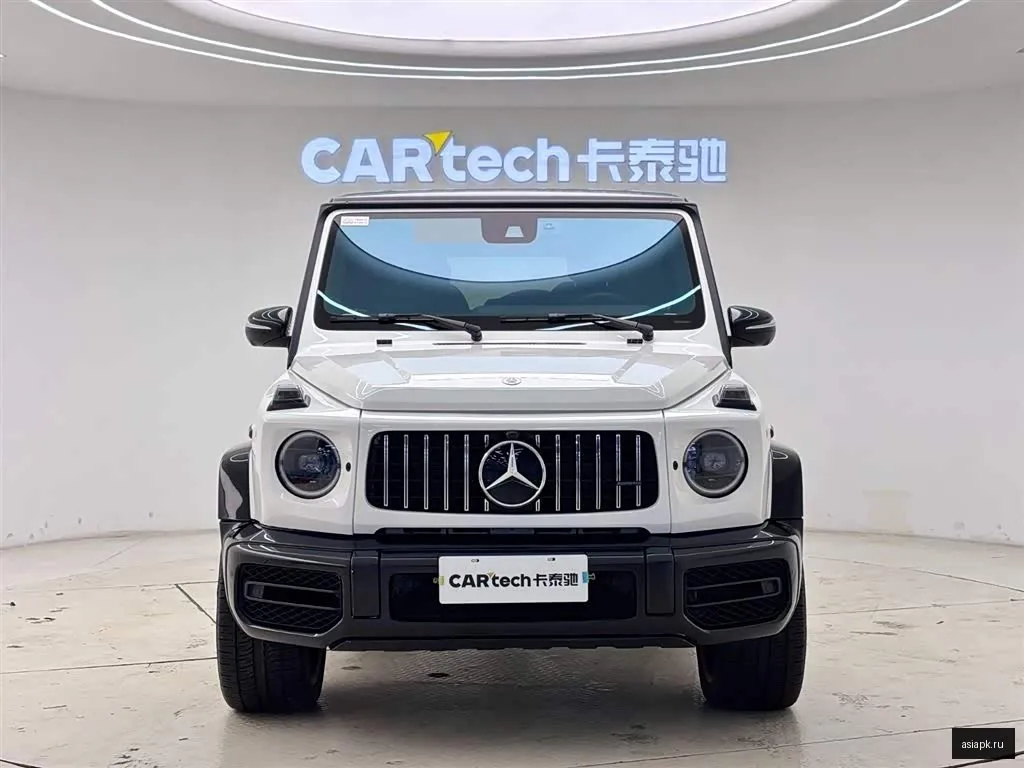 Mercedes-Benz G-Class 2