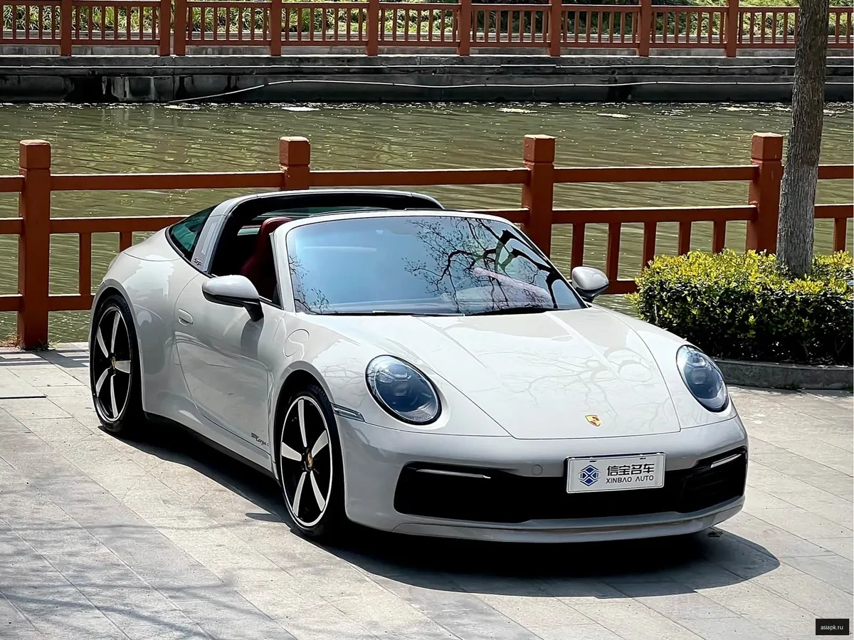 Porsche 911 4