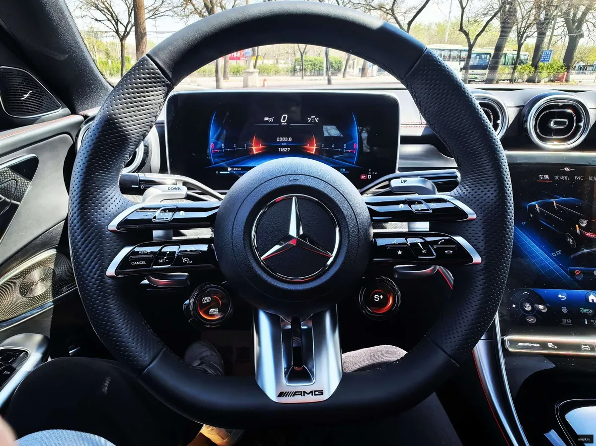 Mercedes-Benz C-Class 3