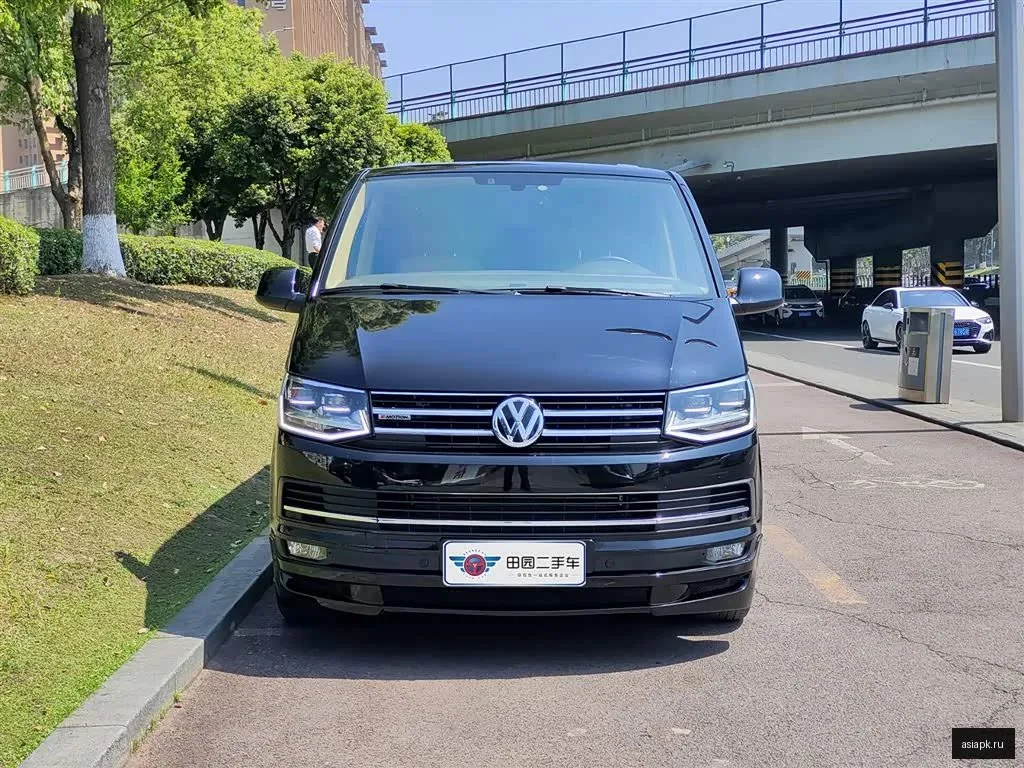 Volkswagen Caravelle 2