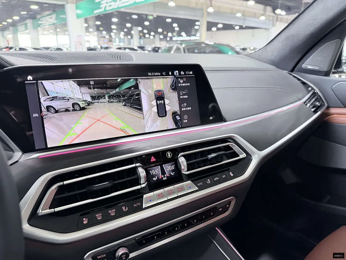 BMW X7 6