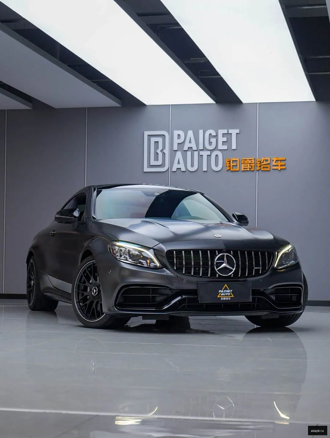 Mercedes-Benz C-Class 2