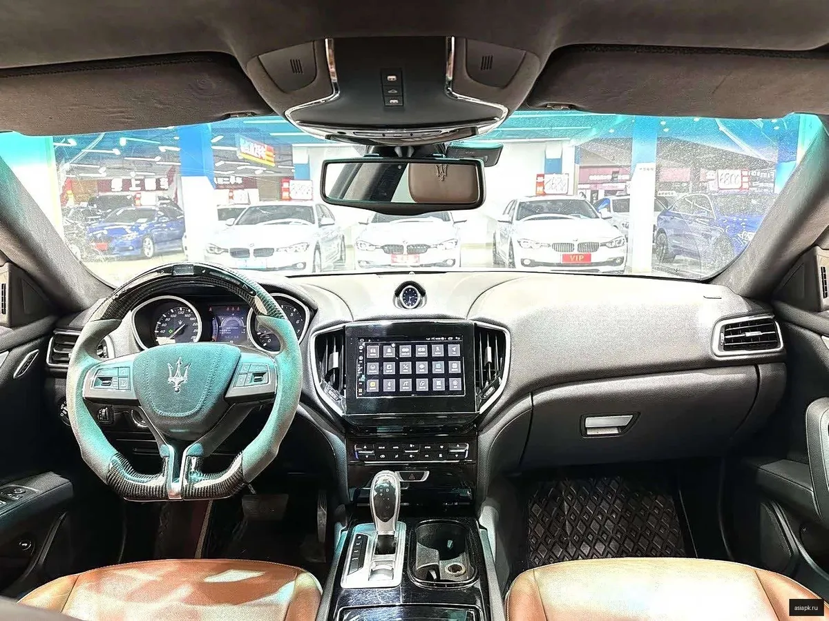 Maserati Ghibli 6