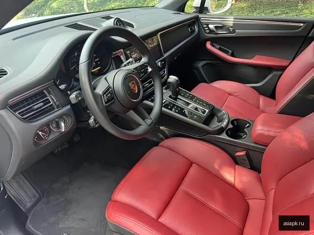 Porsche Macan 4