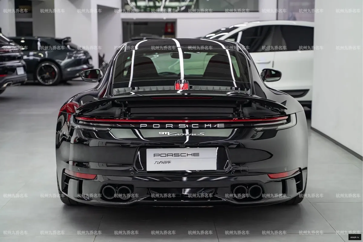 Porsche 911 4