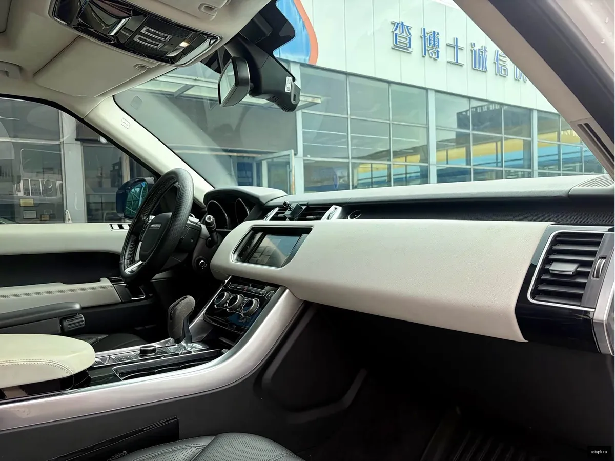 Land Rover Range Rover Sport 5