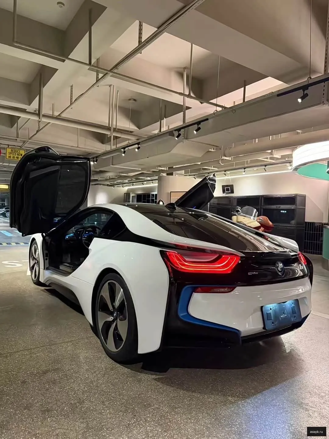 BMW i8 2