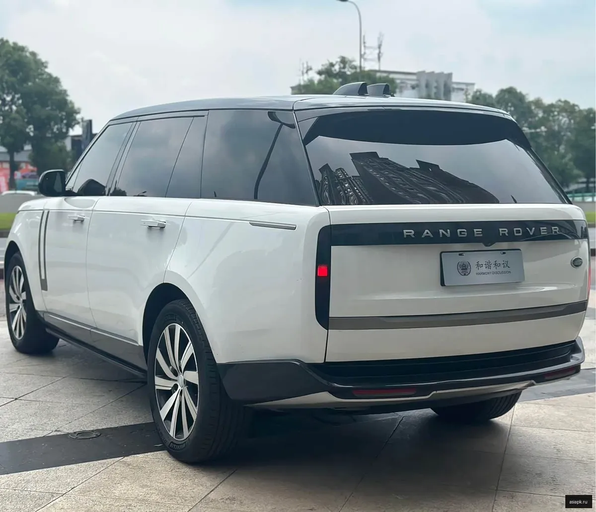 Land Rover Range Rover 6