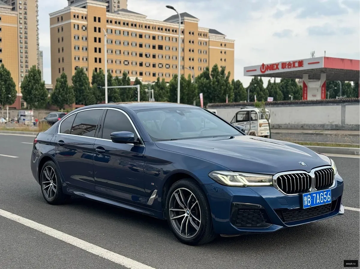 BMW 5-Series 2