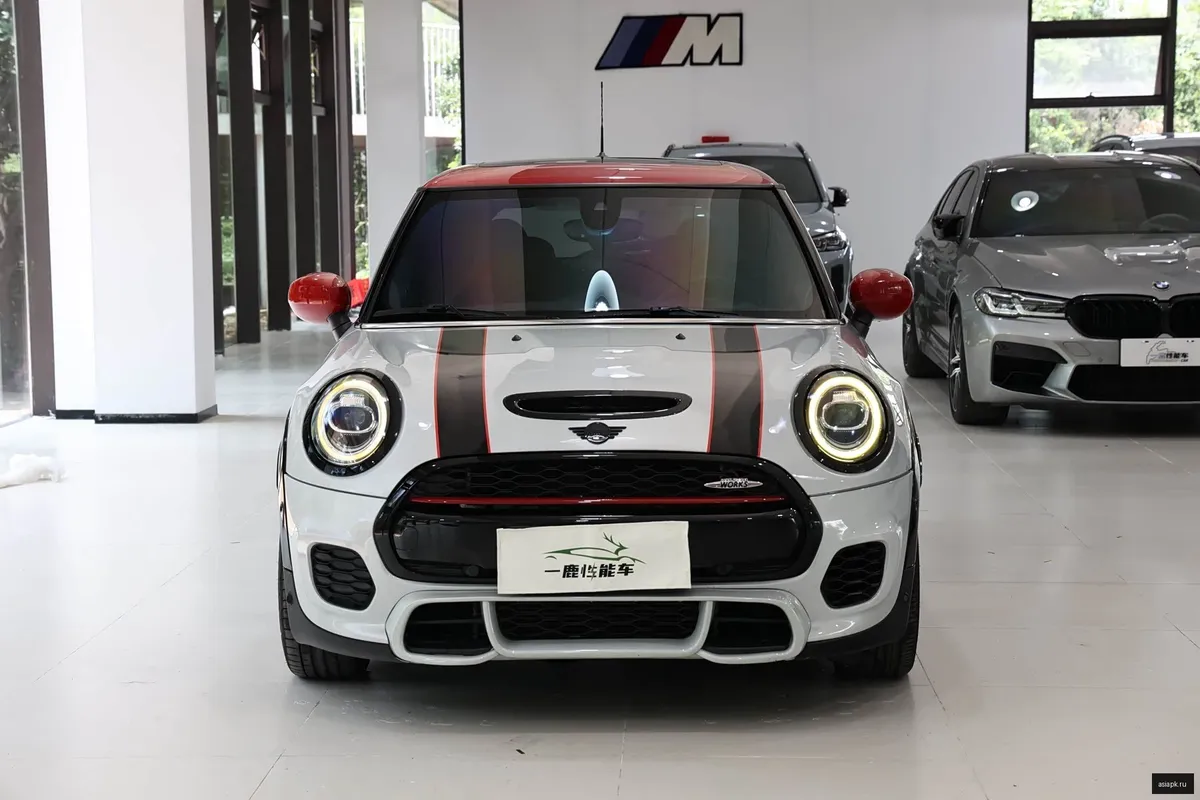 MINI Hatch 2