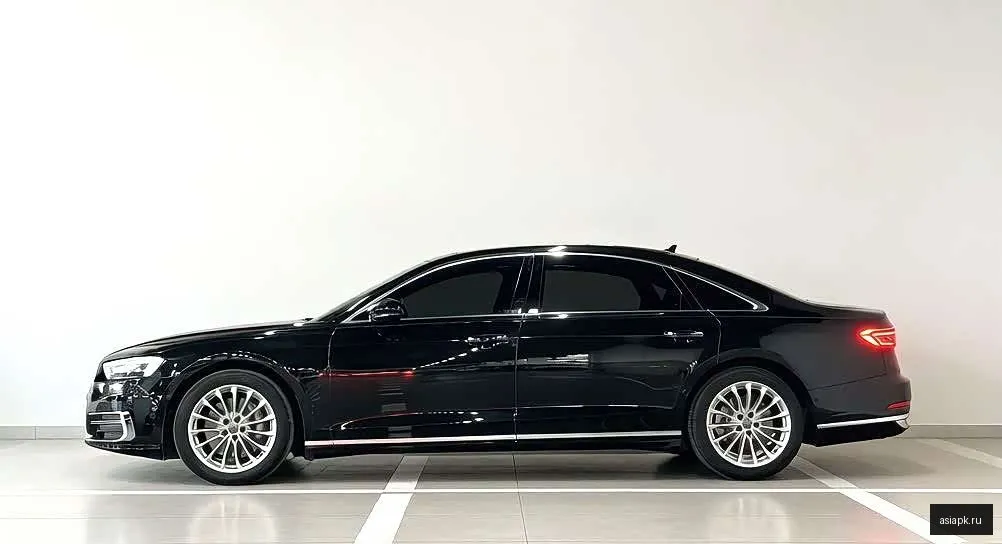 Audi A8 2