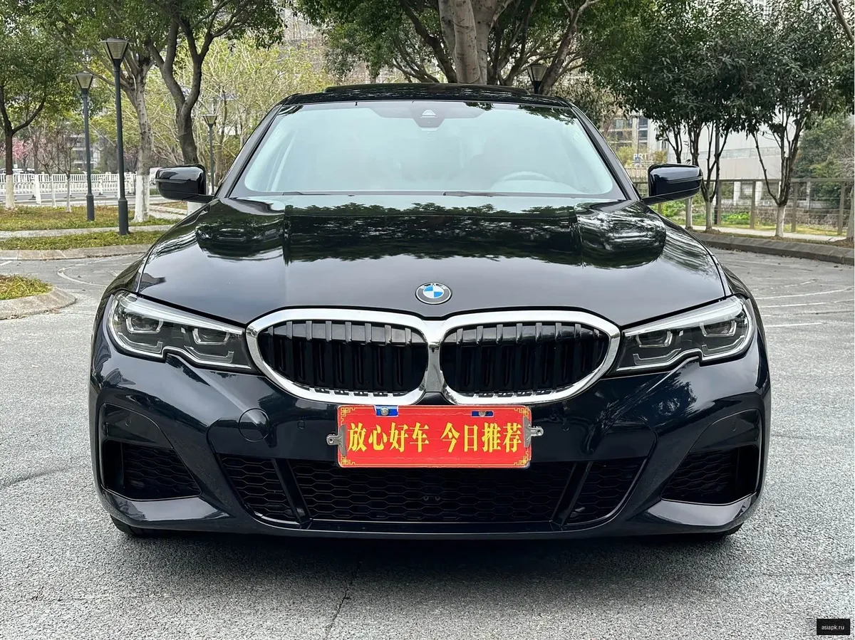 BMW 3-Series 2