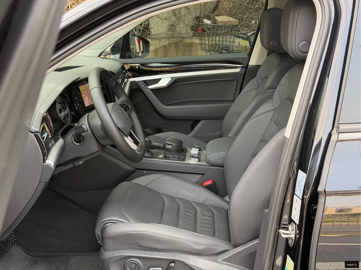 Volkswagen Touareg 6