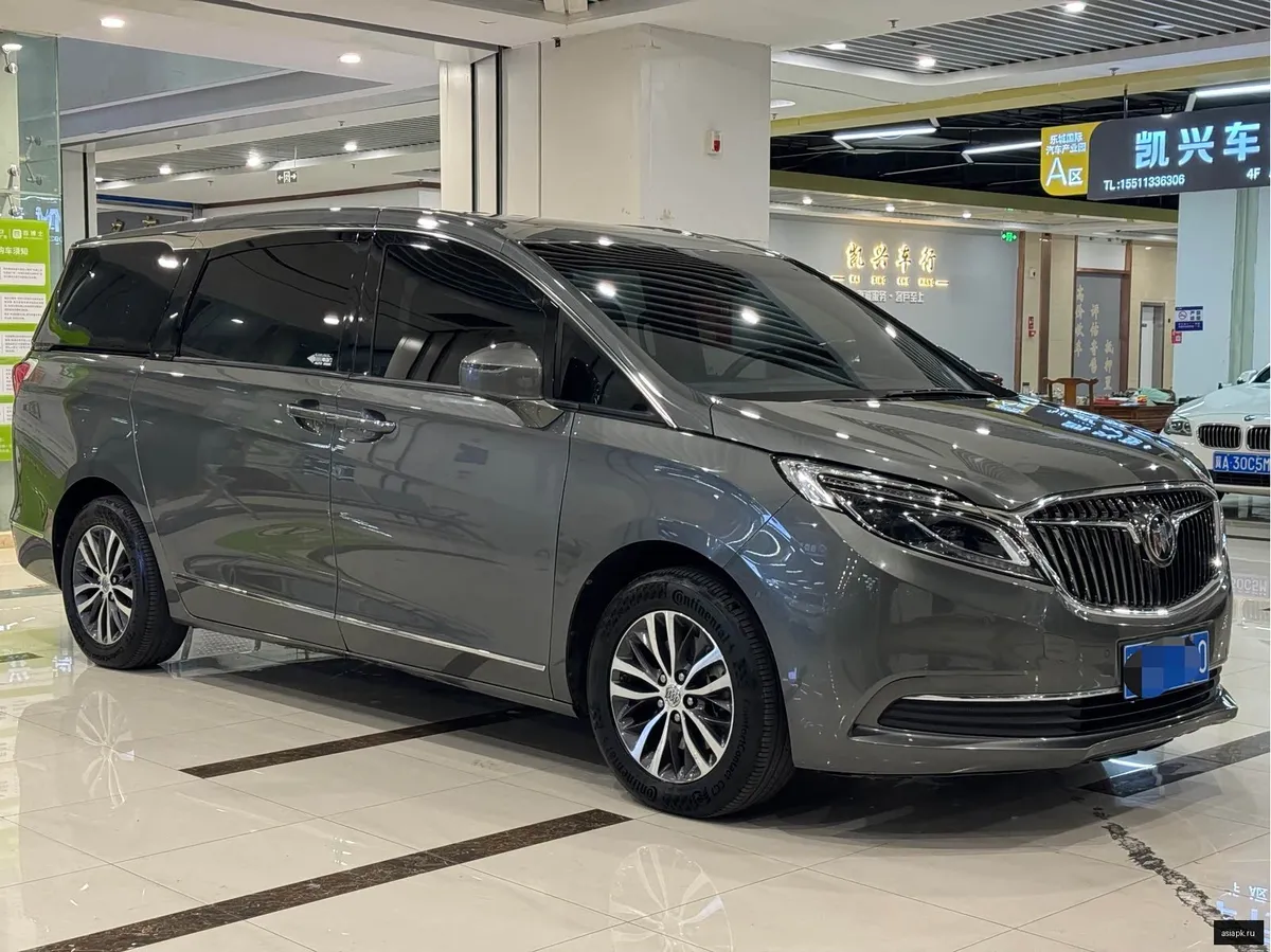 Buick GL8 3