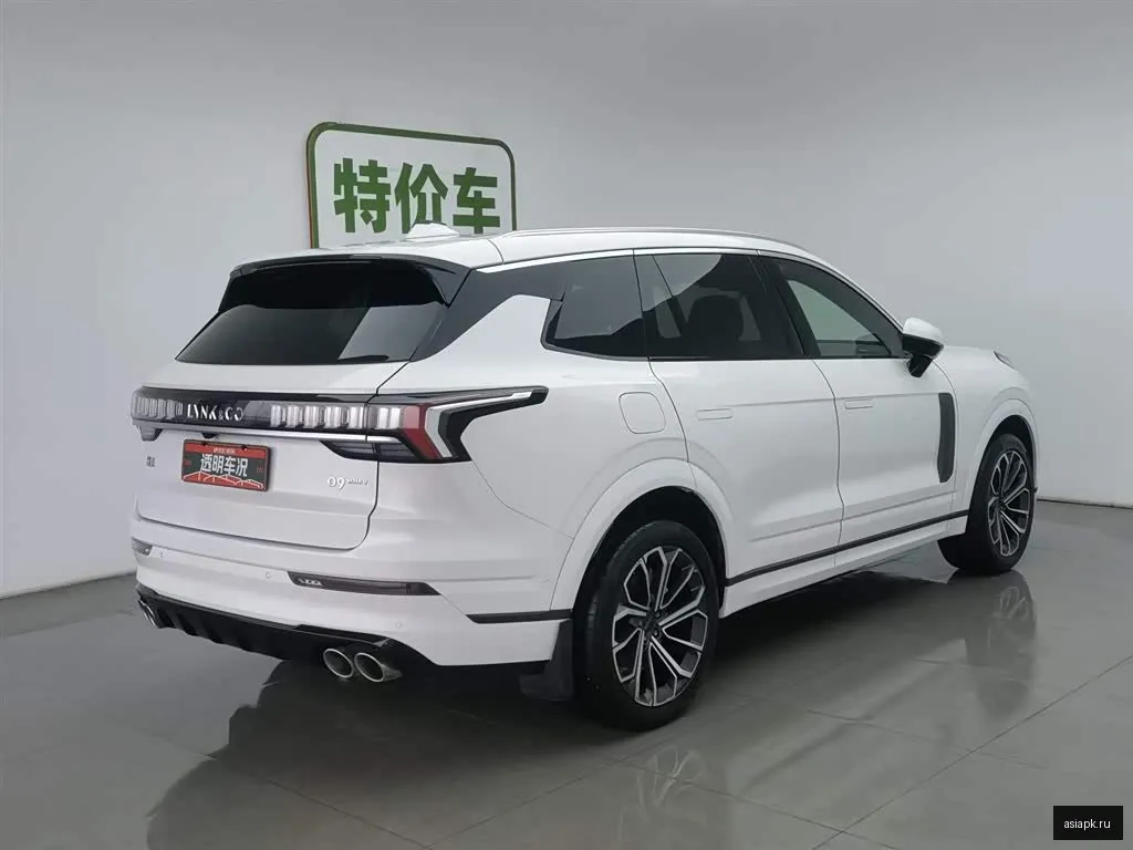Lynk & Co 09 2