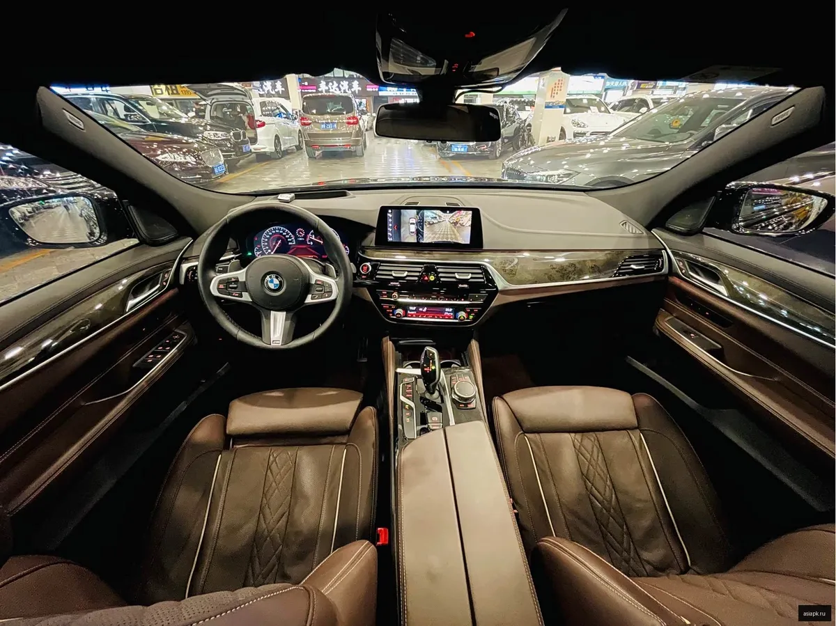BMW 6-Series 4