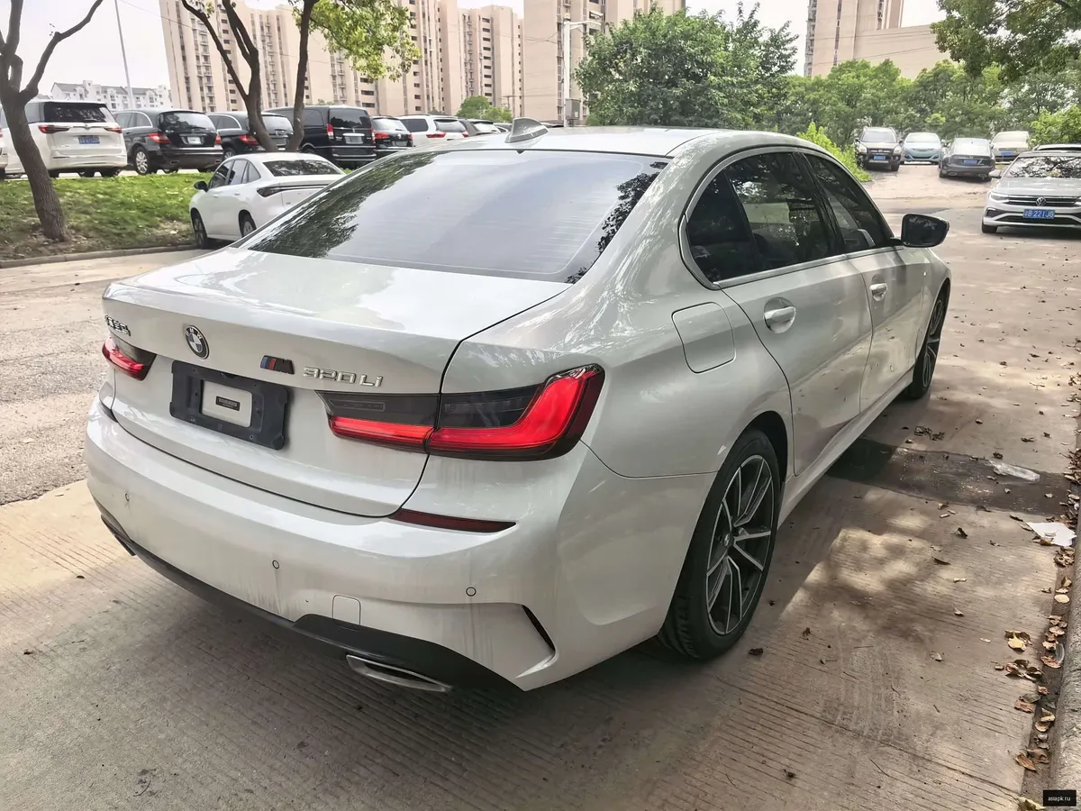 BMW 3-Series 6