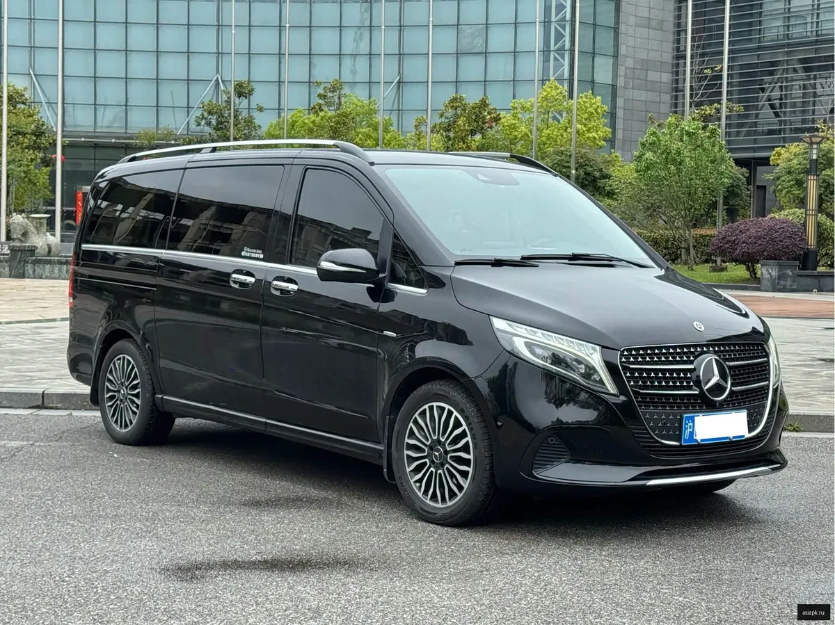 Mercedes-Benz V-Class 3