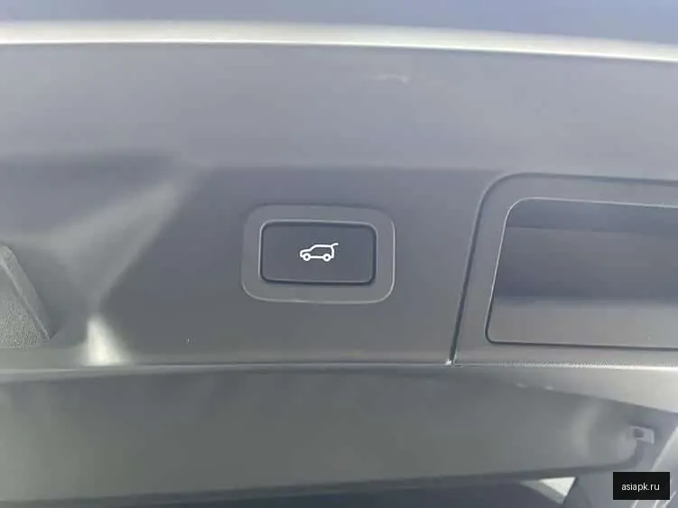 Land Rover Range Rover Velar 6