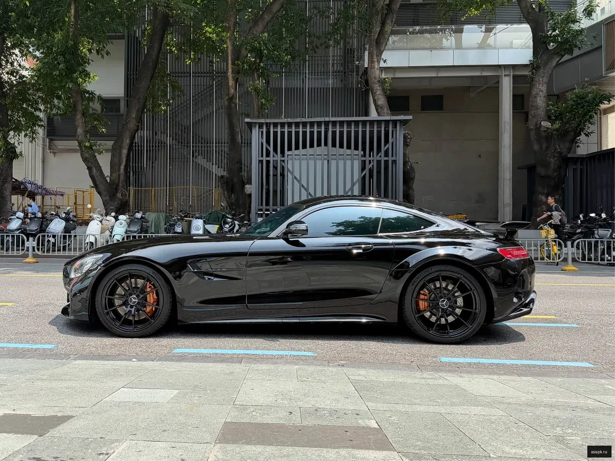 Mercedes-Benz AMG GT 3