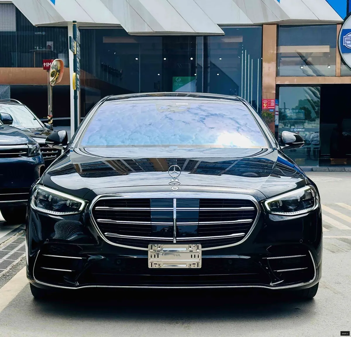 Mercedes-Benz S-Class 2