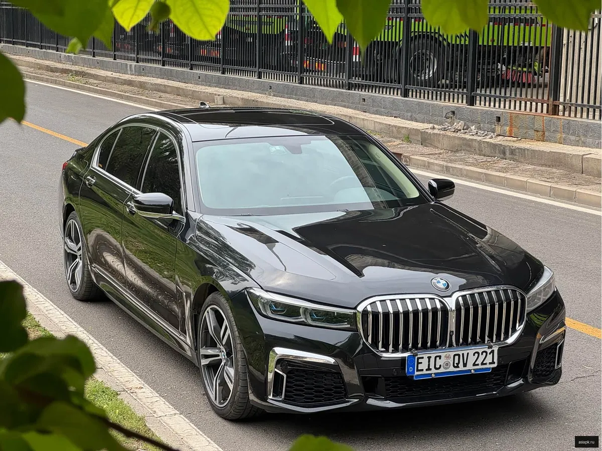 BMW 7-Series 3
