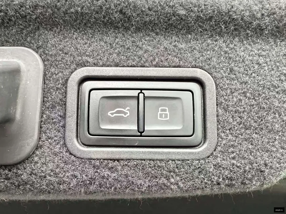 Audi A8 6