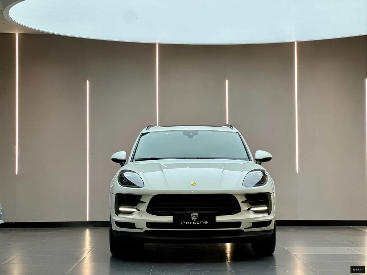 Porsche Macan 2