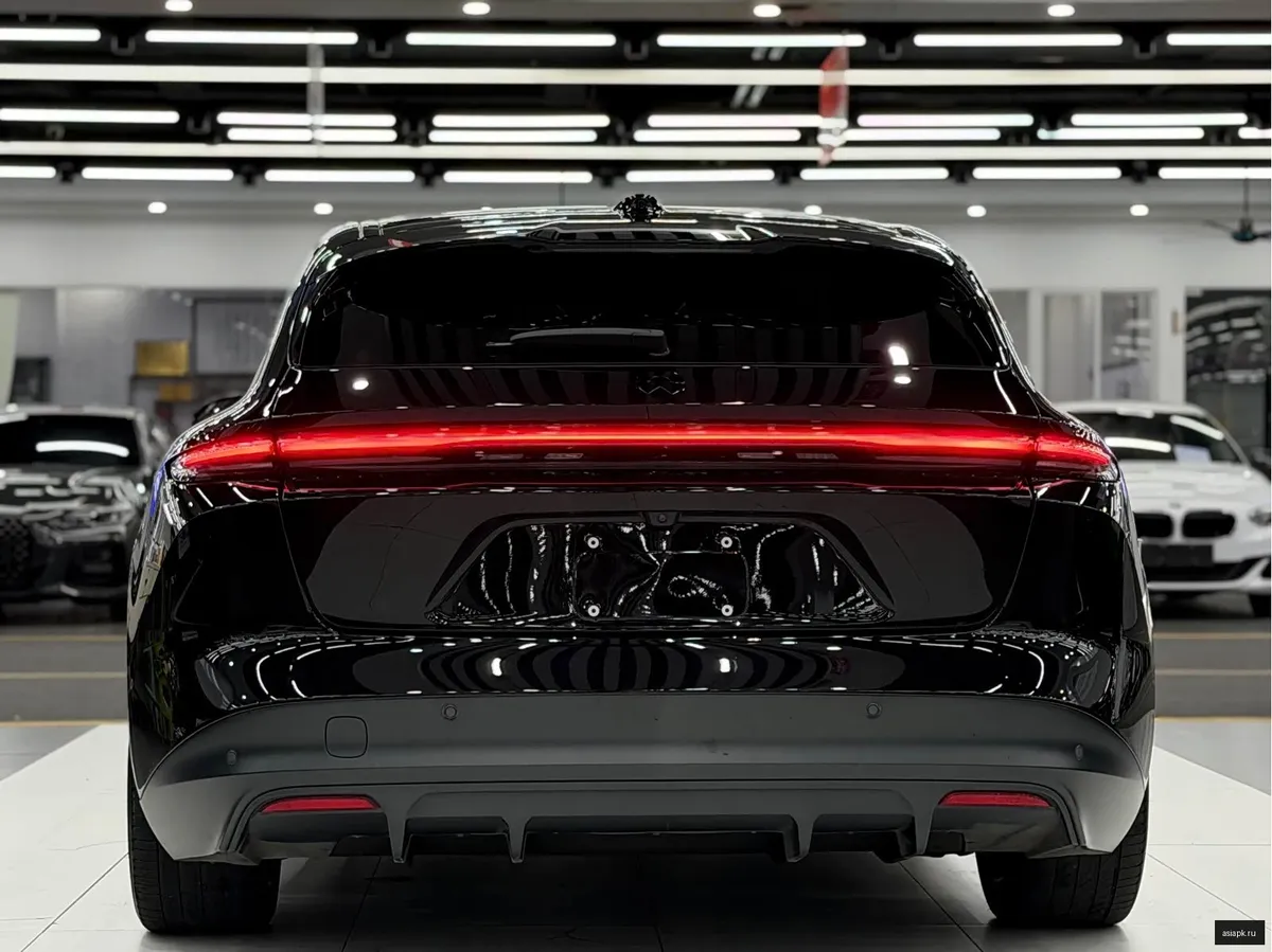 Nio ET5 5