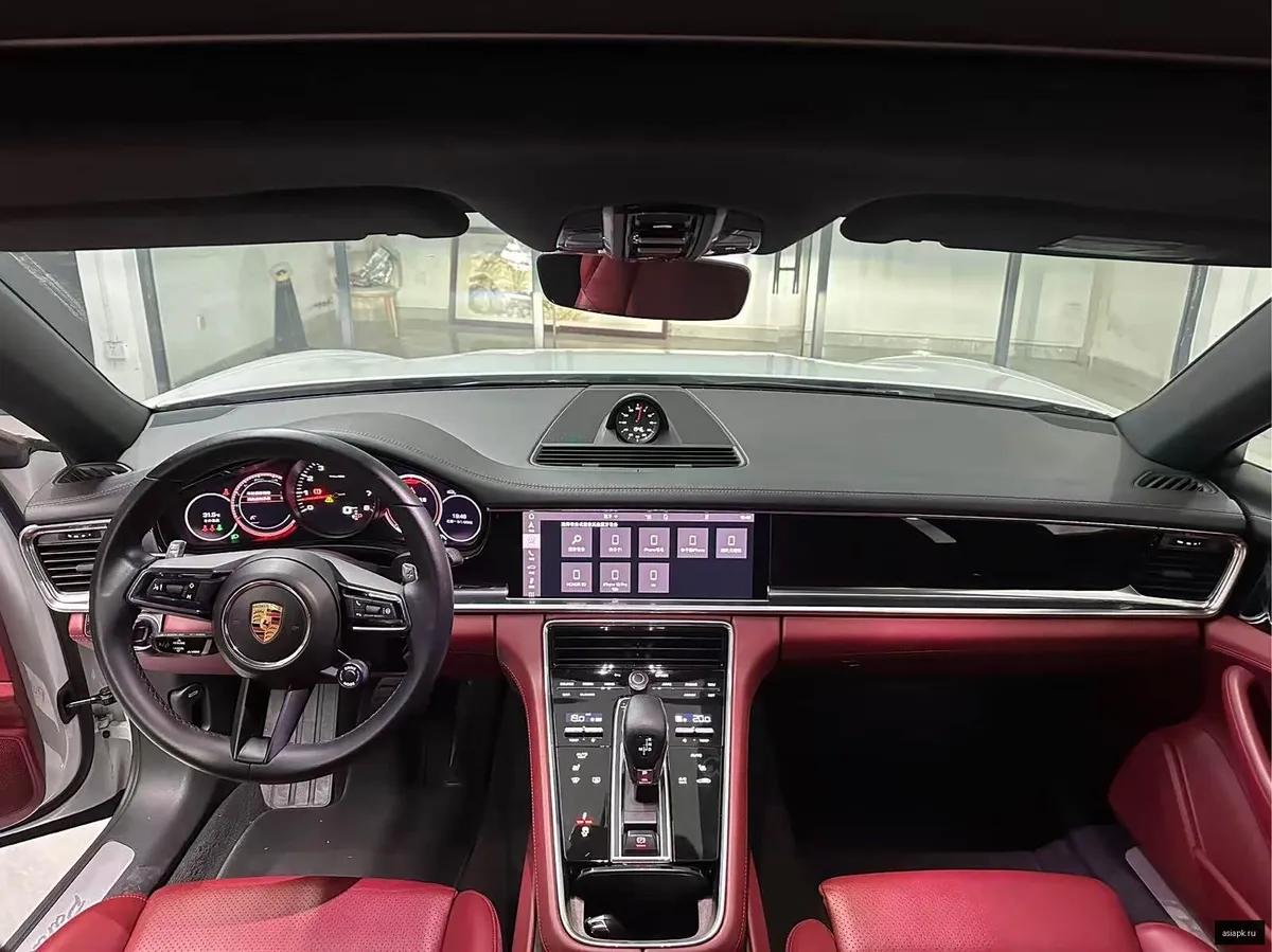Porsche Panamera 4