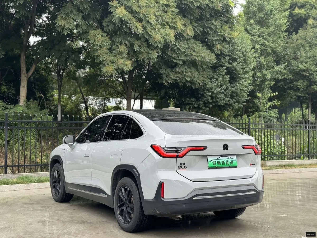 Nio EC6 4