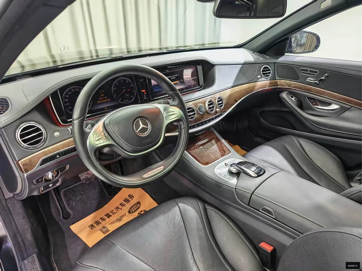 Mercedes-Benz S-Class 4