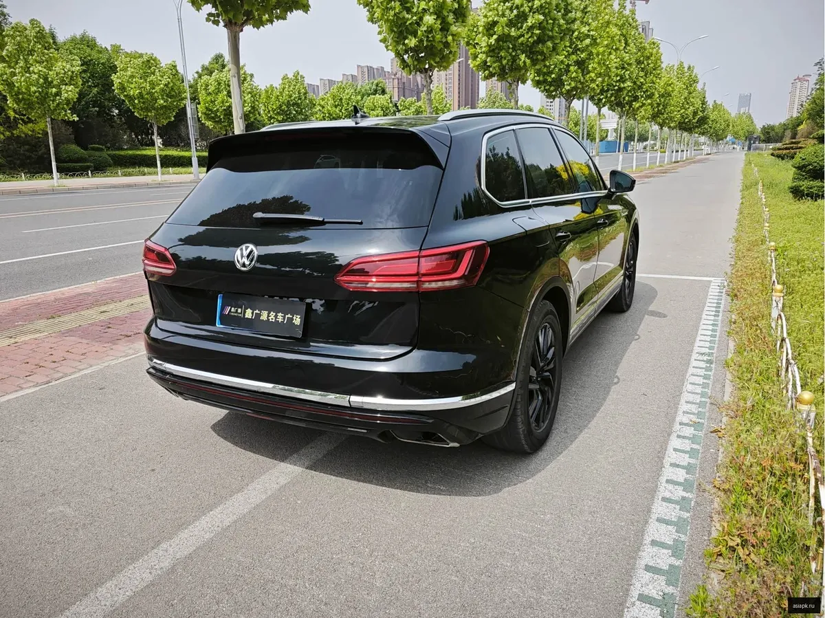 Volkswagen Touareg 6