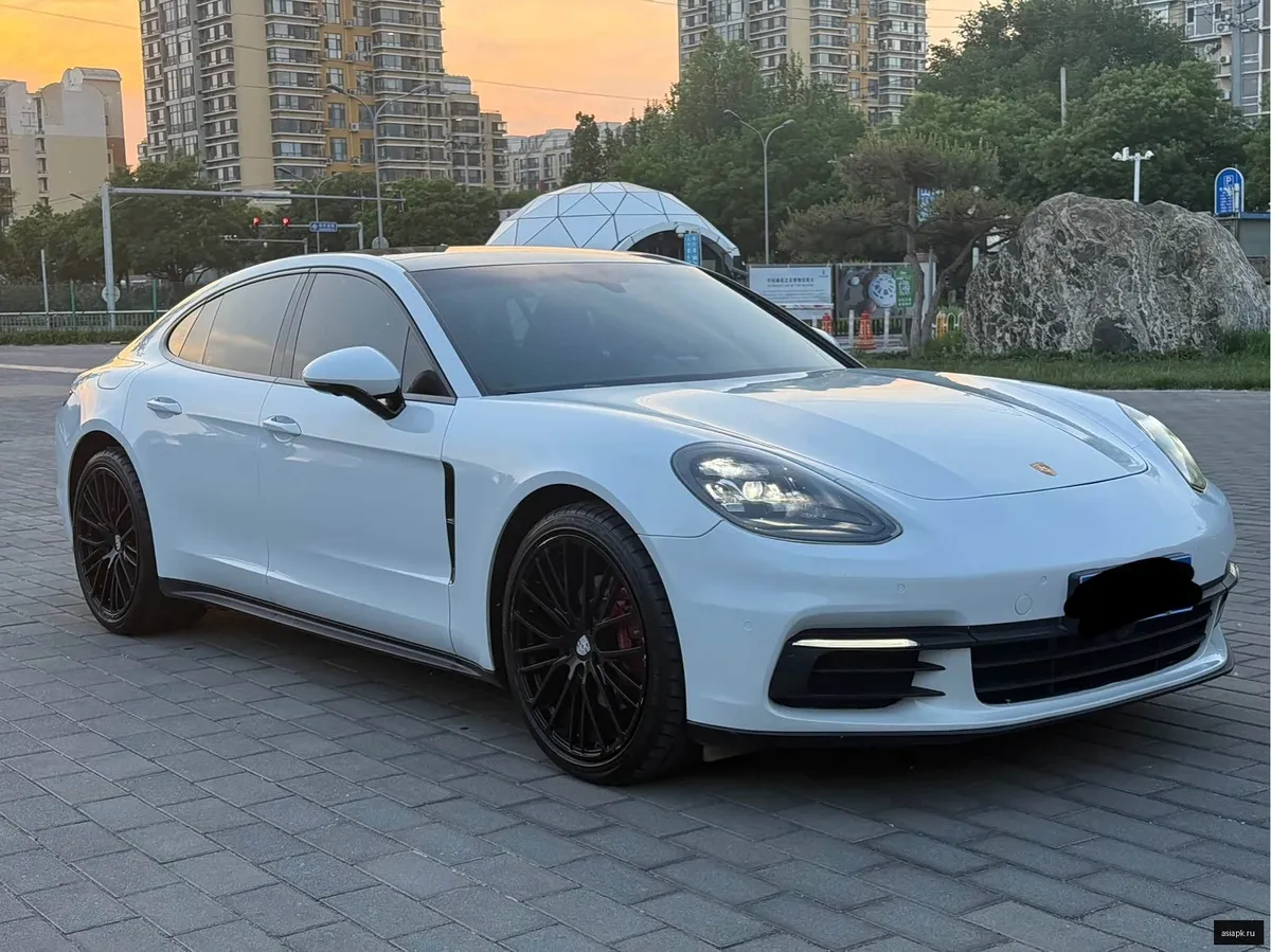 Porsche Panamera 3