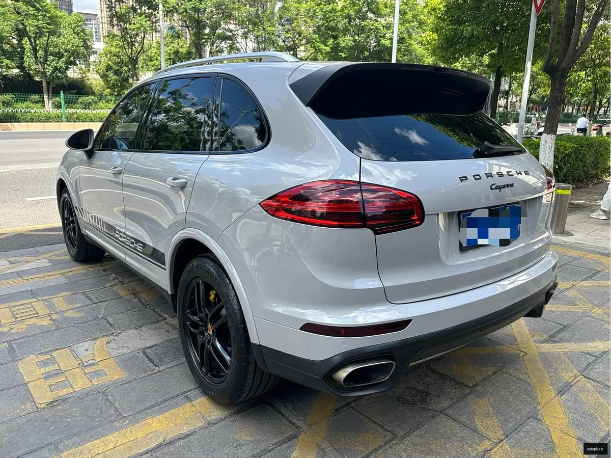 Porsche Cayenne 4