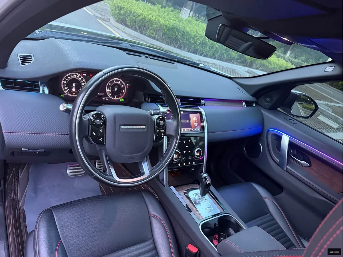 Land Rover Discovery Sport 4