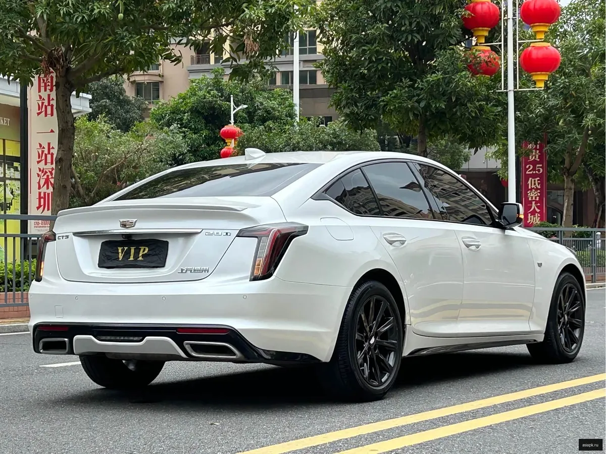 Cadillac CT5 4