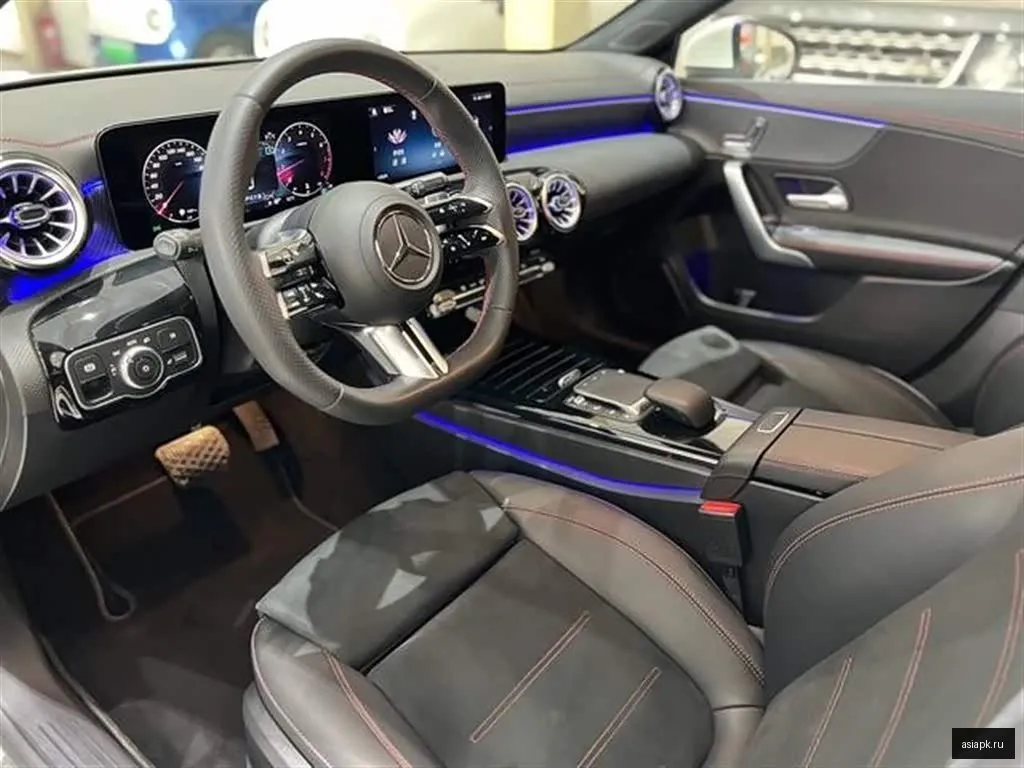 Mercedes-Benz A-Class 4