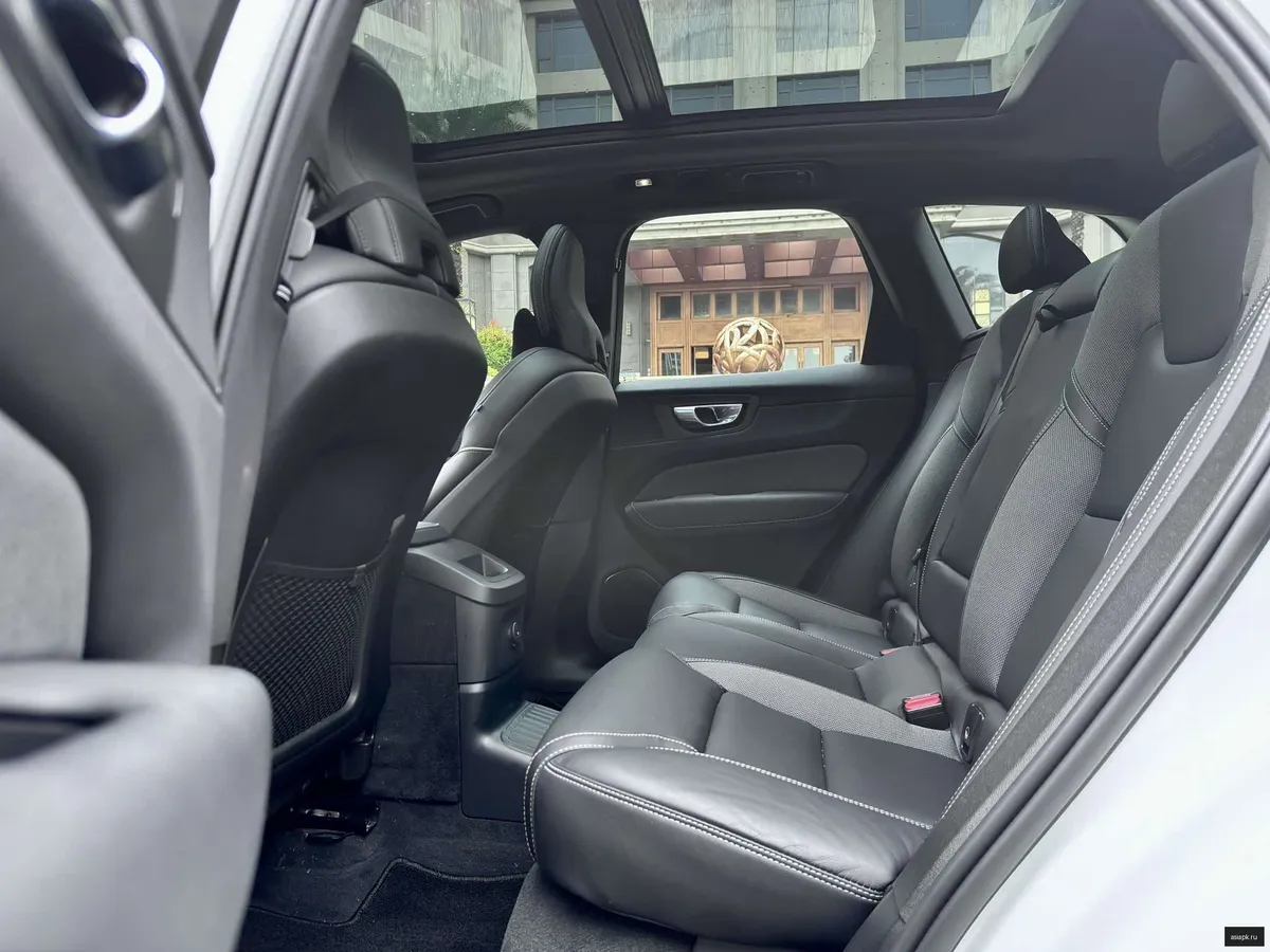 Volvo XC60 5