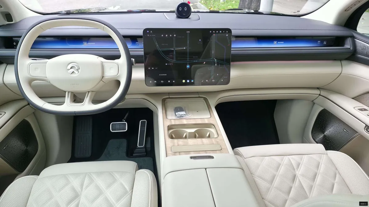 nio ES8 2