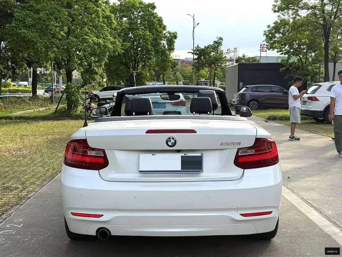 BMW 2-Series 5