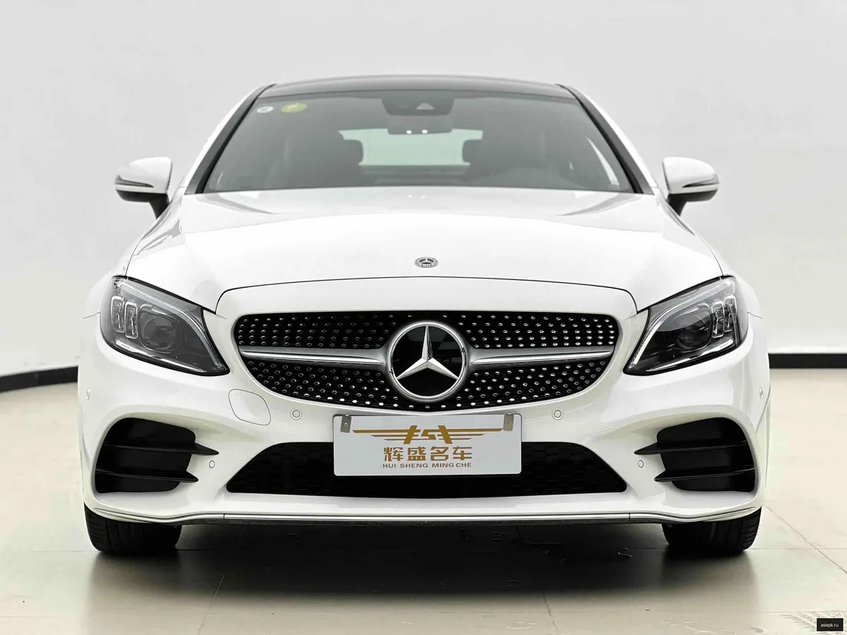 Mercedes-Benz C-Class 2