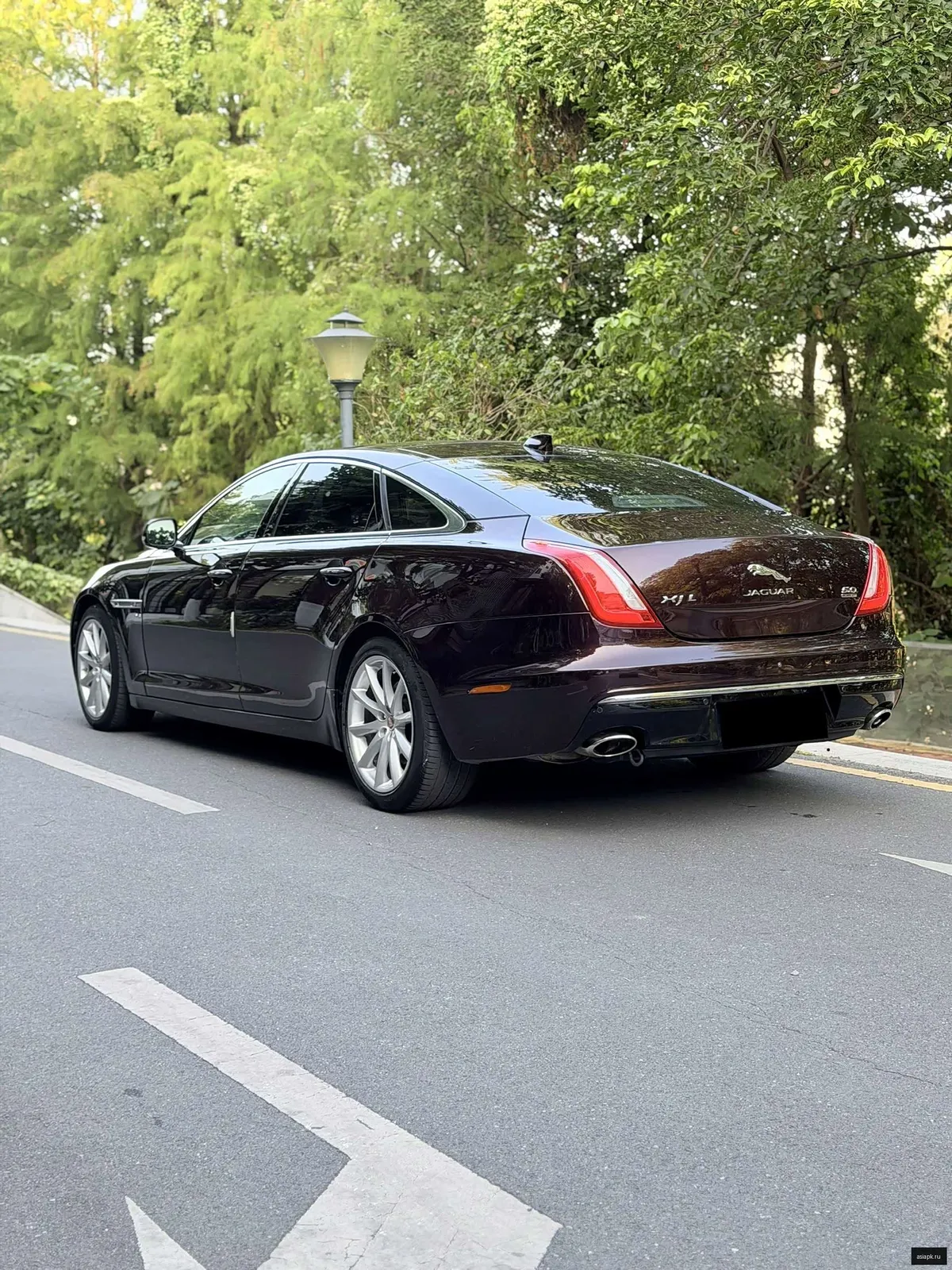 Jaguar XJ 5