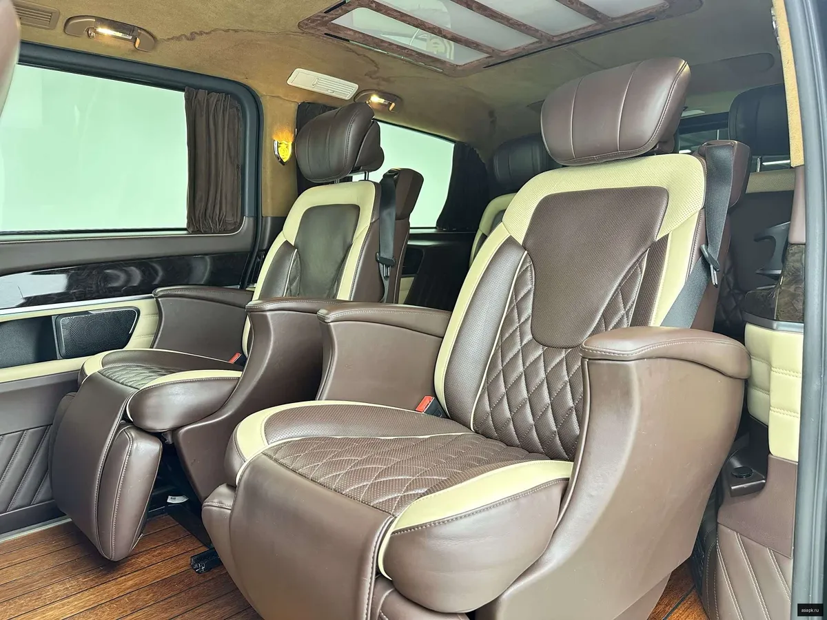 Mercedes-Benz V-Class 6