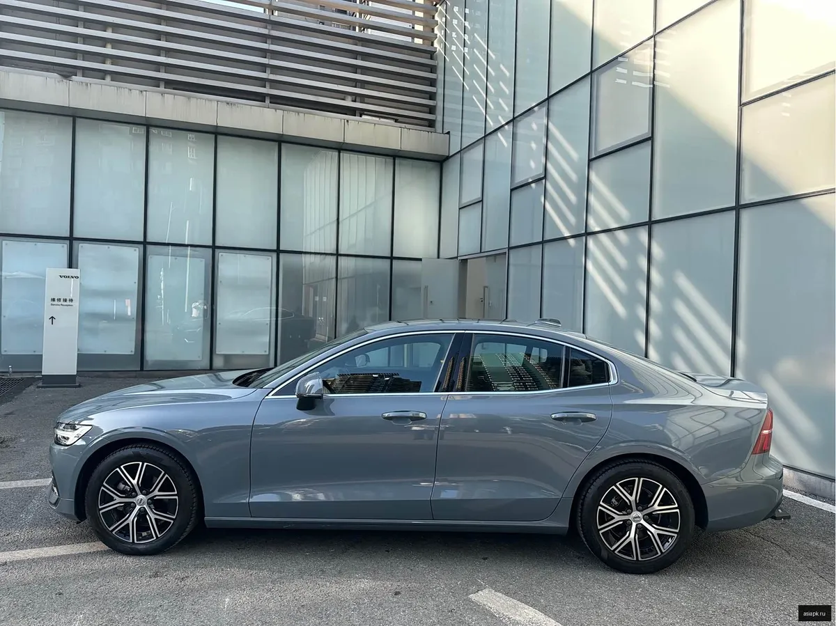 Volvo S60 5
