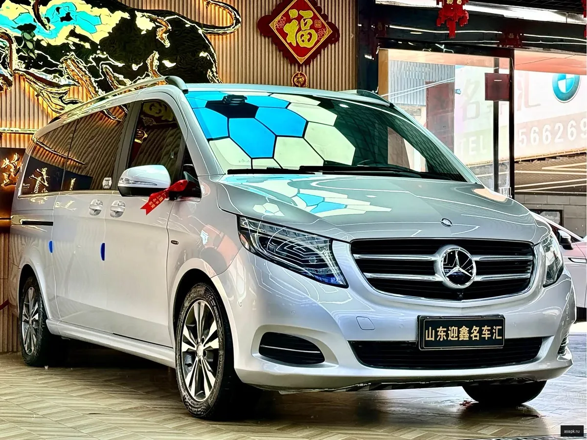 Mercedes-Benz V-Class 4