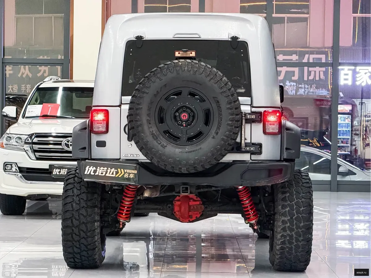 Jeep Wrangler 4