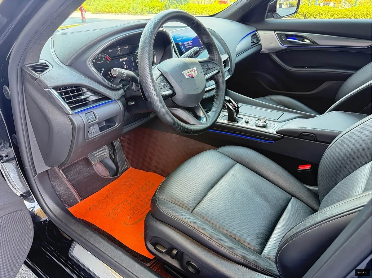 Cadillac CT5 4